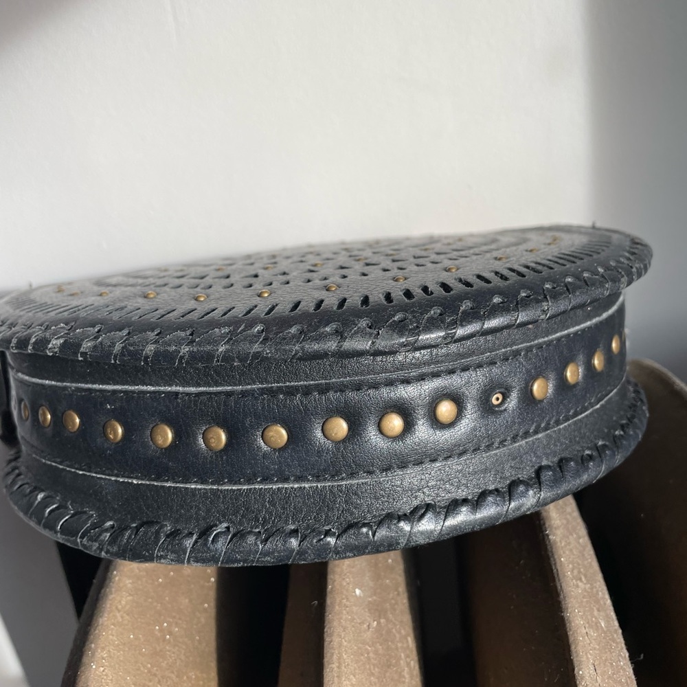 Cleobella Boho Round Crossbody Bag | Festival Shoulder Bag - Picture 4 of 4